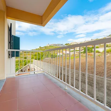 One-bedroom Near Reis Magos